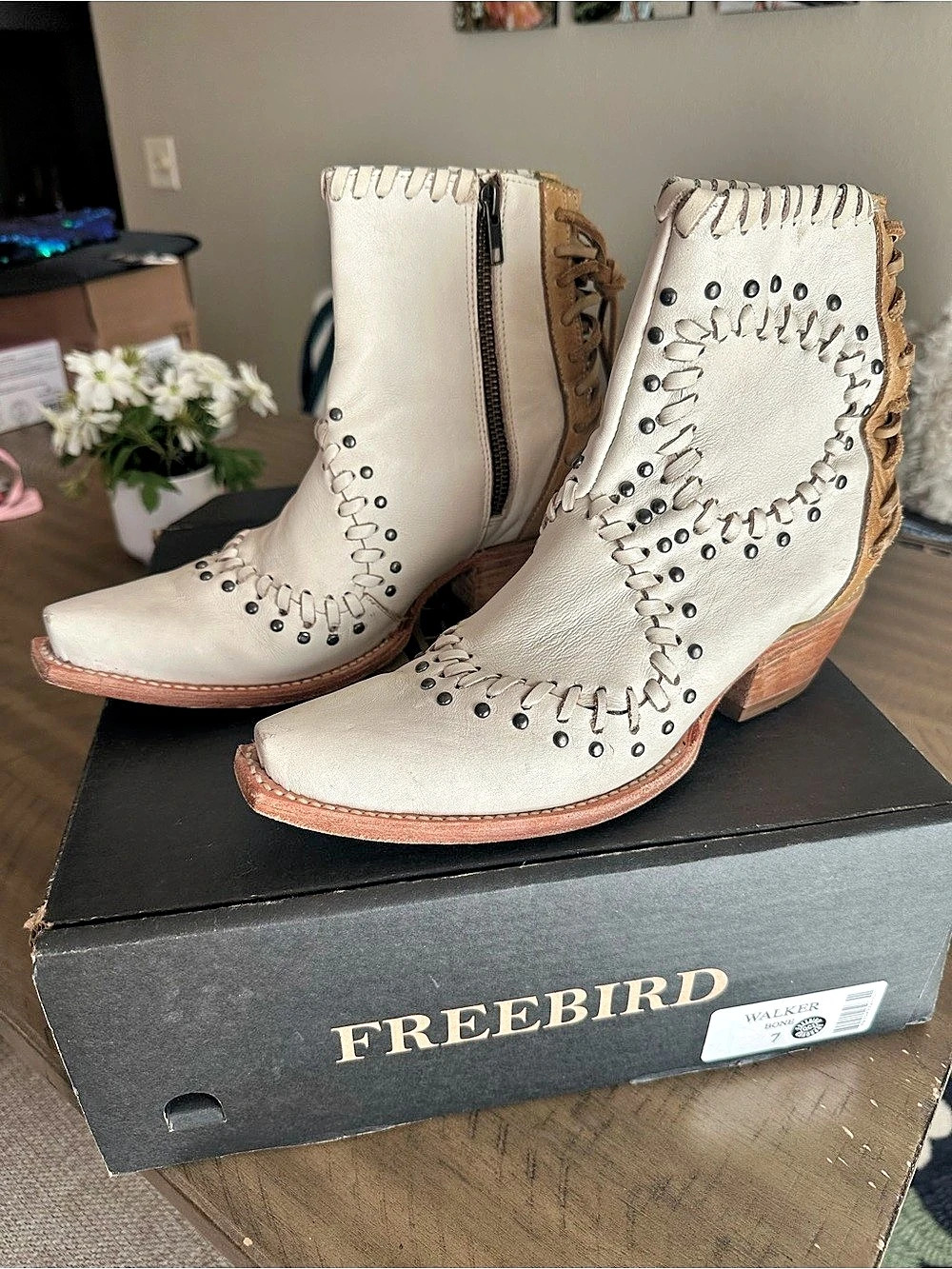 Freebird Walker Studded Leather Ankle Boots US 7